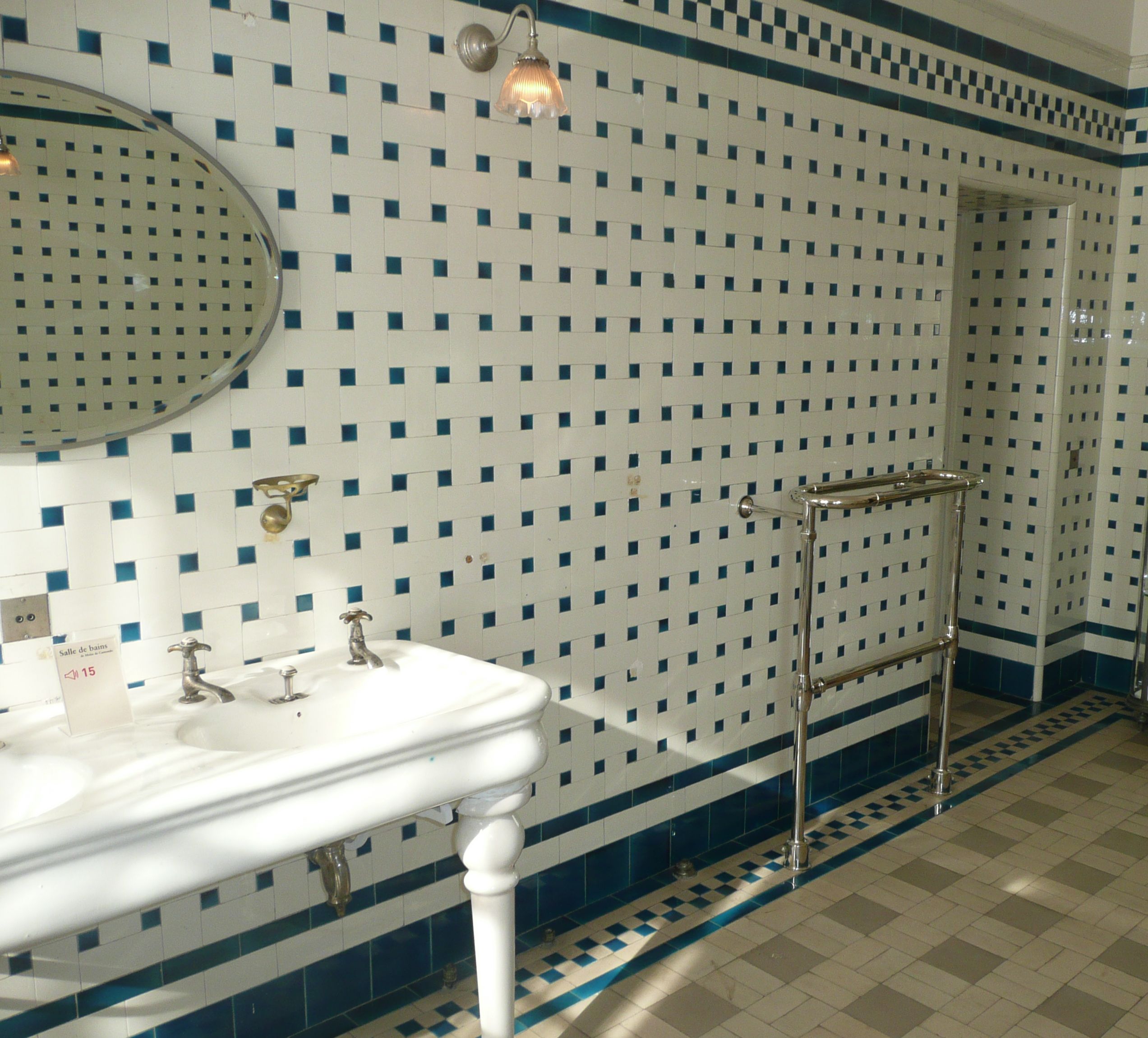 Les salles de bains du musée nissim de camondo