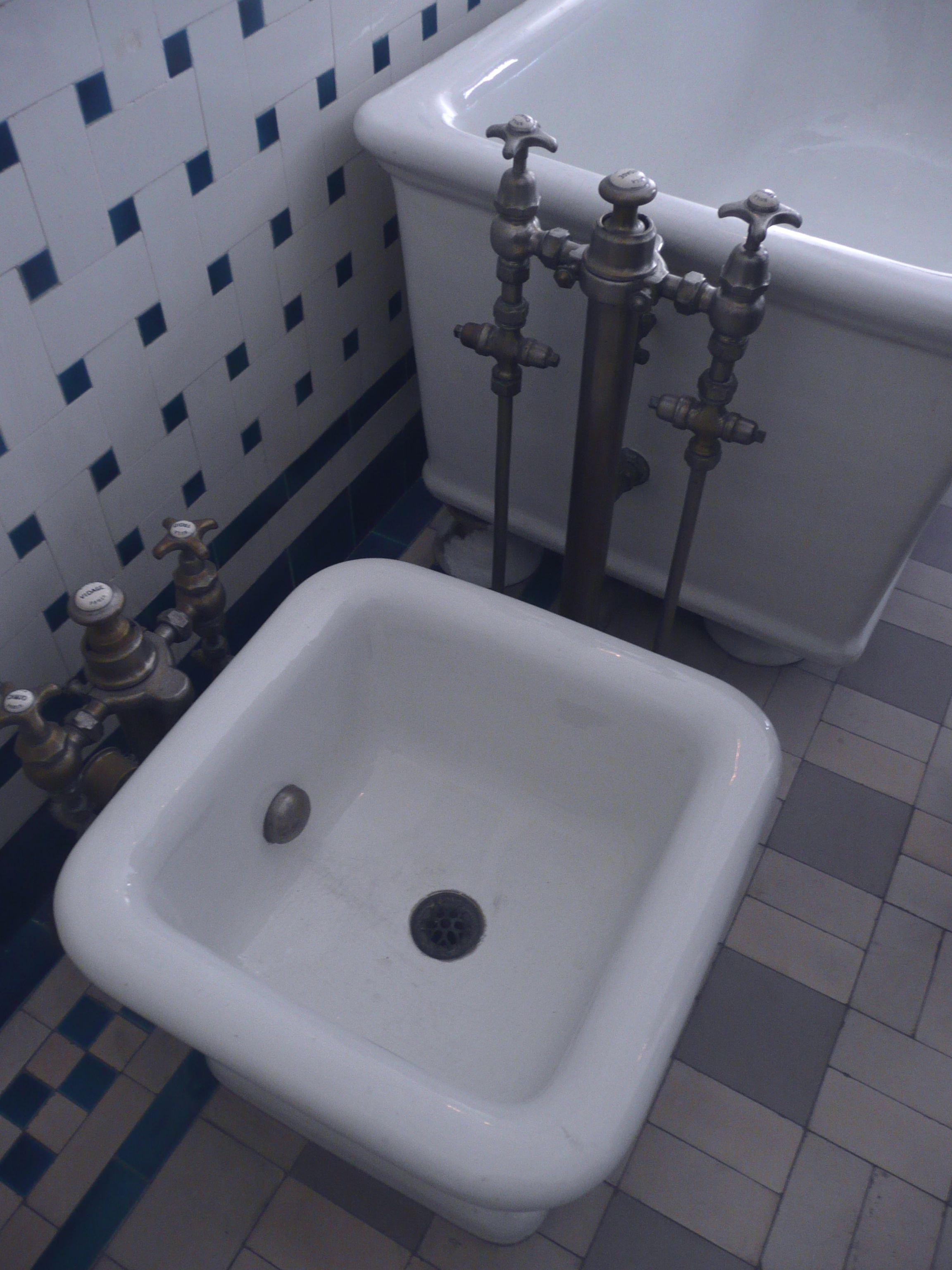 Les salles de bains du musée nissim de camondo