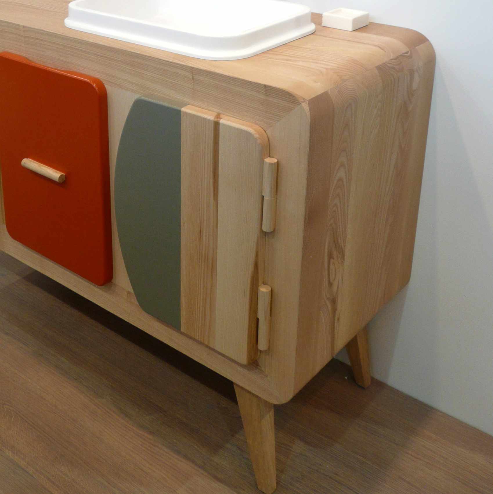 Salle de bain pop (ideobain 2012 suite)