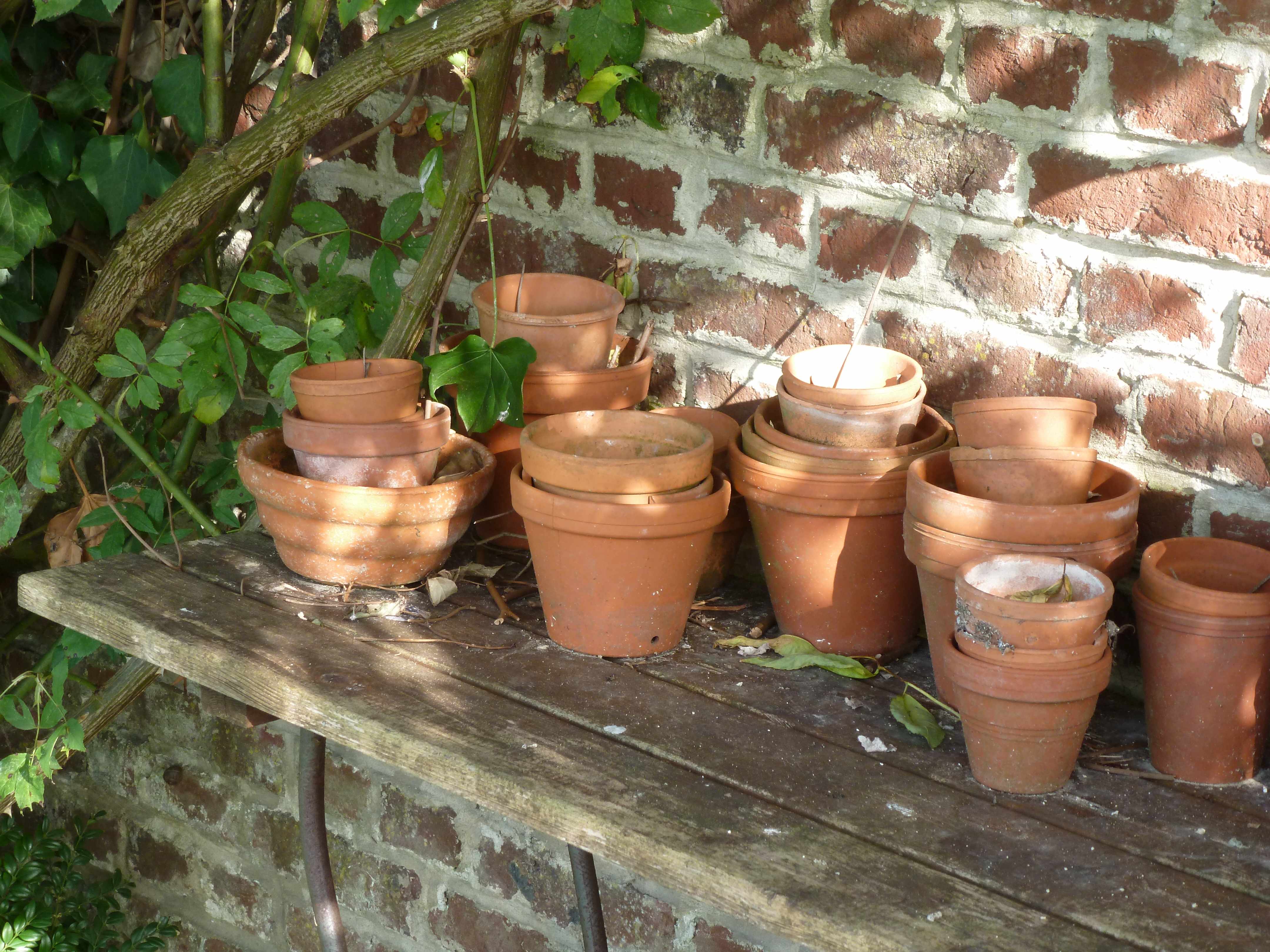 Pots fleurs jardin terre cuite