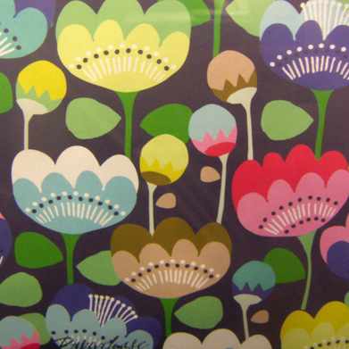 Papier cadeau fleurs Paperchase sur Print & Pattern