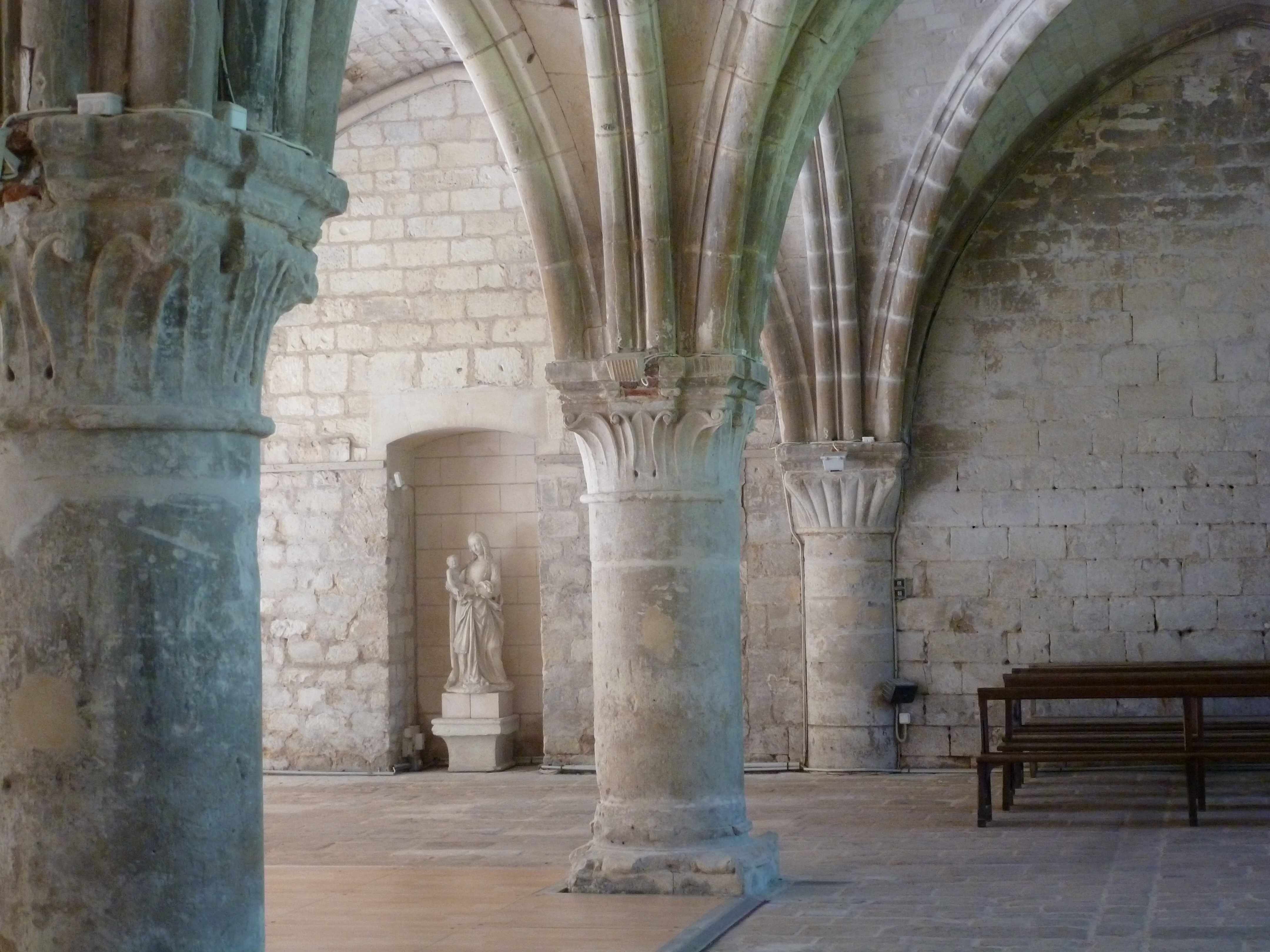 Abbaye Vaucelles salle capitulaire Vierge