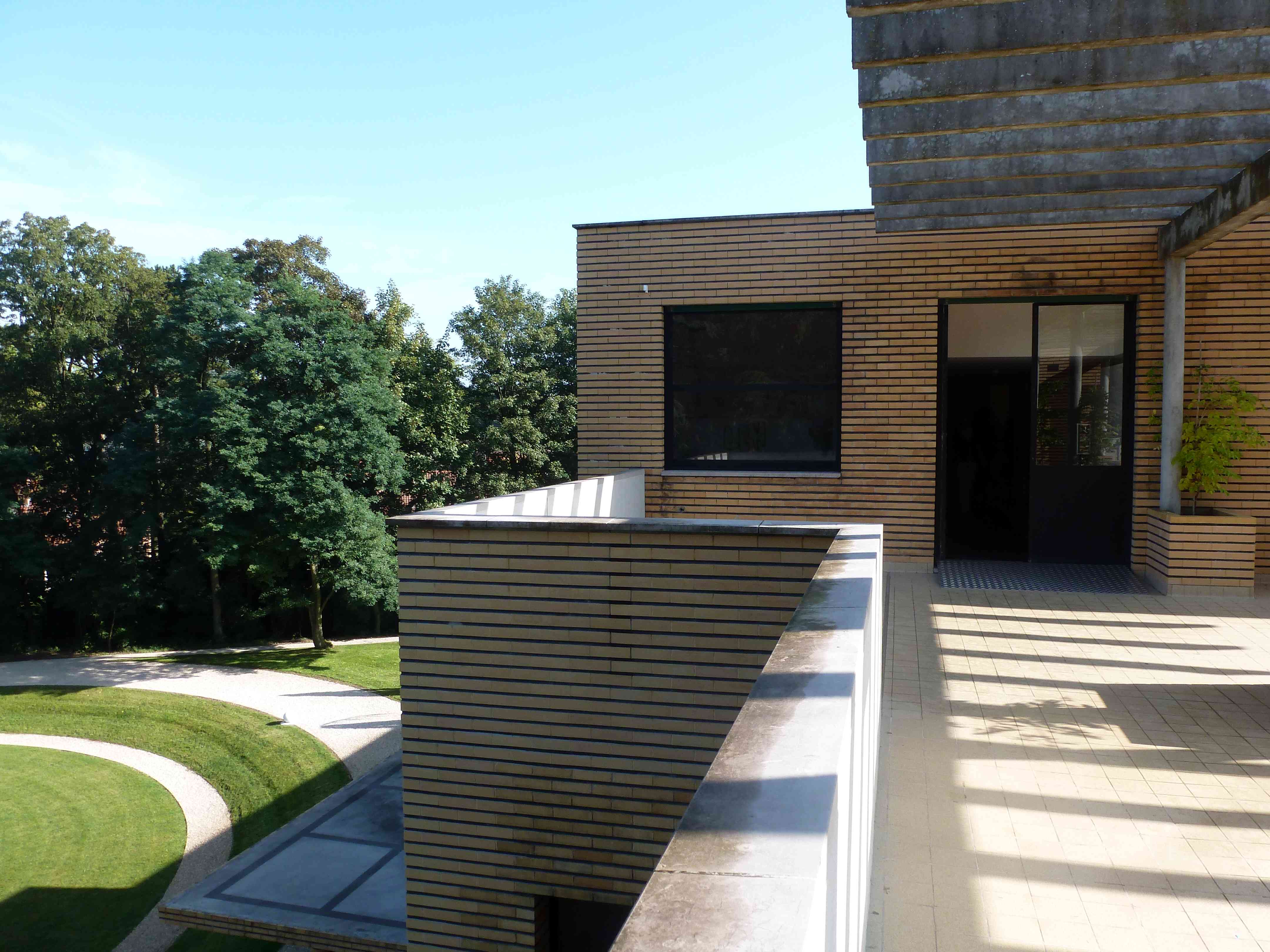 Villa Cavrois Croix 09-2013 terrasse jardin 1932