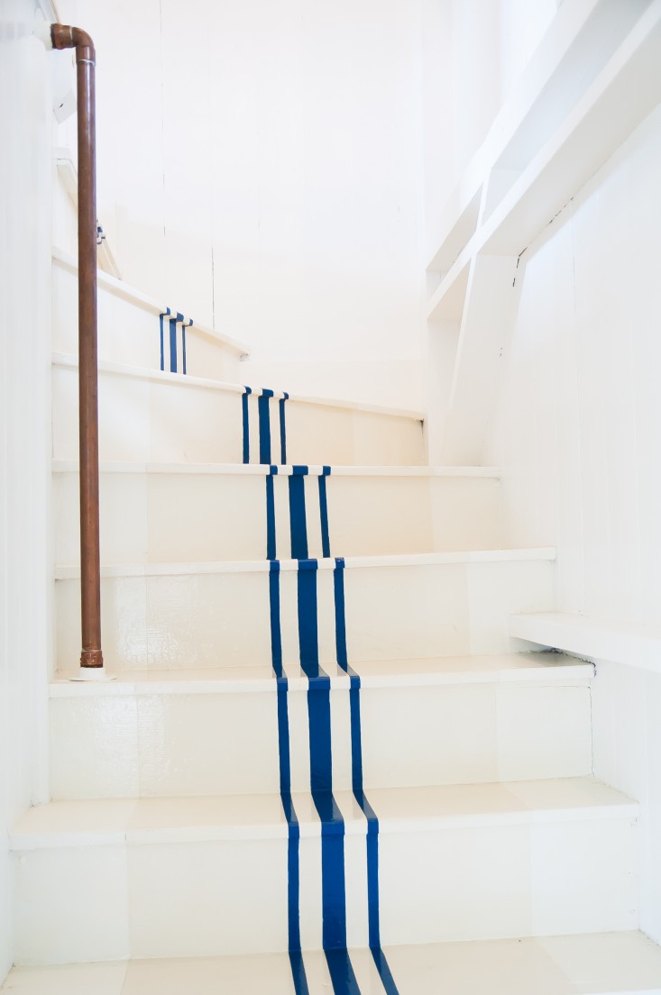 Blue-stripe-stair-Remodelista-01