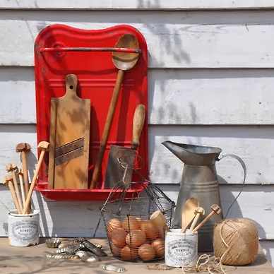 Touche de rouge Vintage HomeBarn