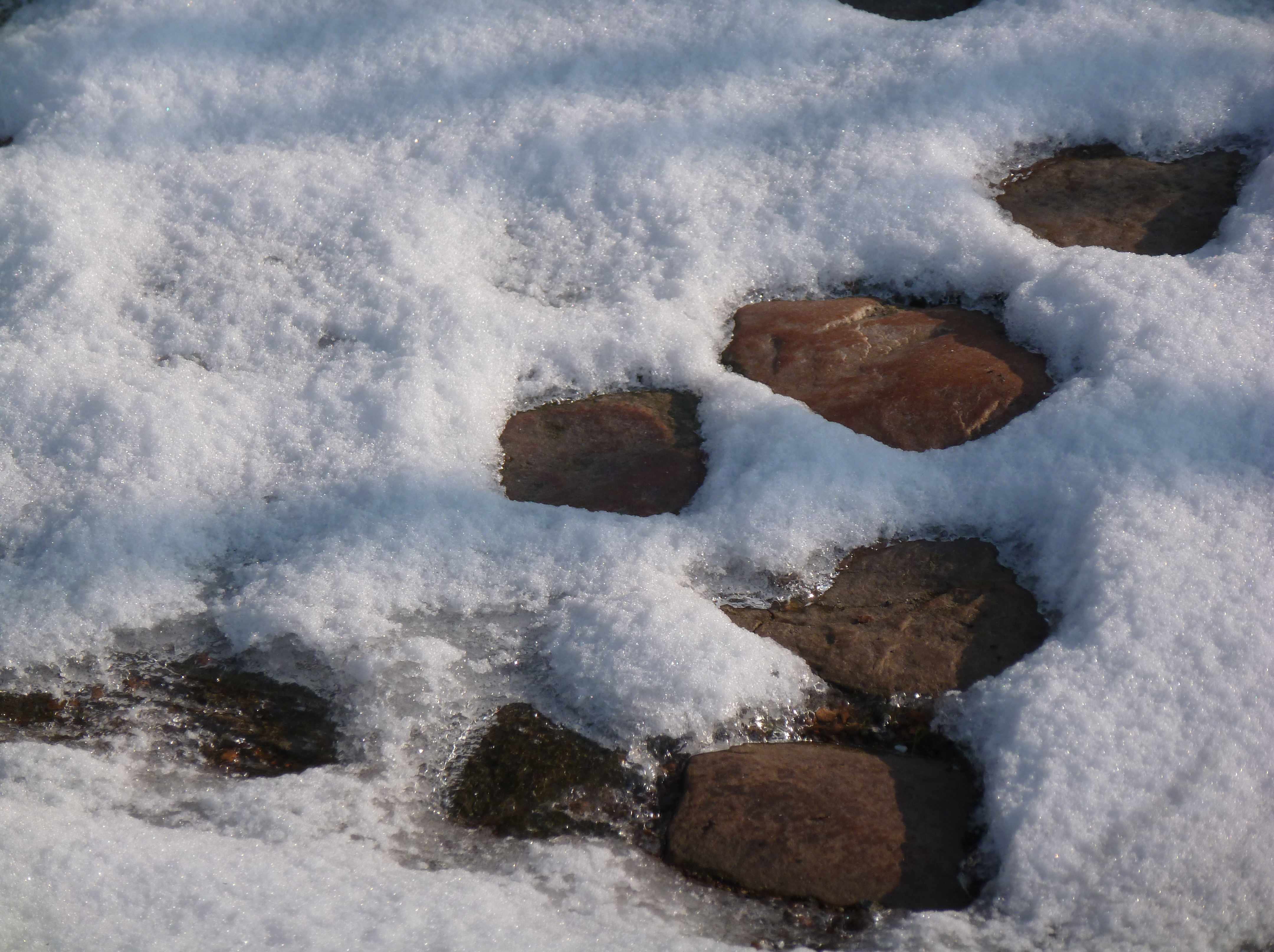 Chemin Pave Neige 02-2013