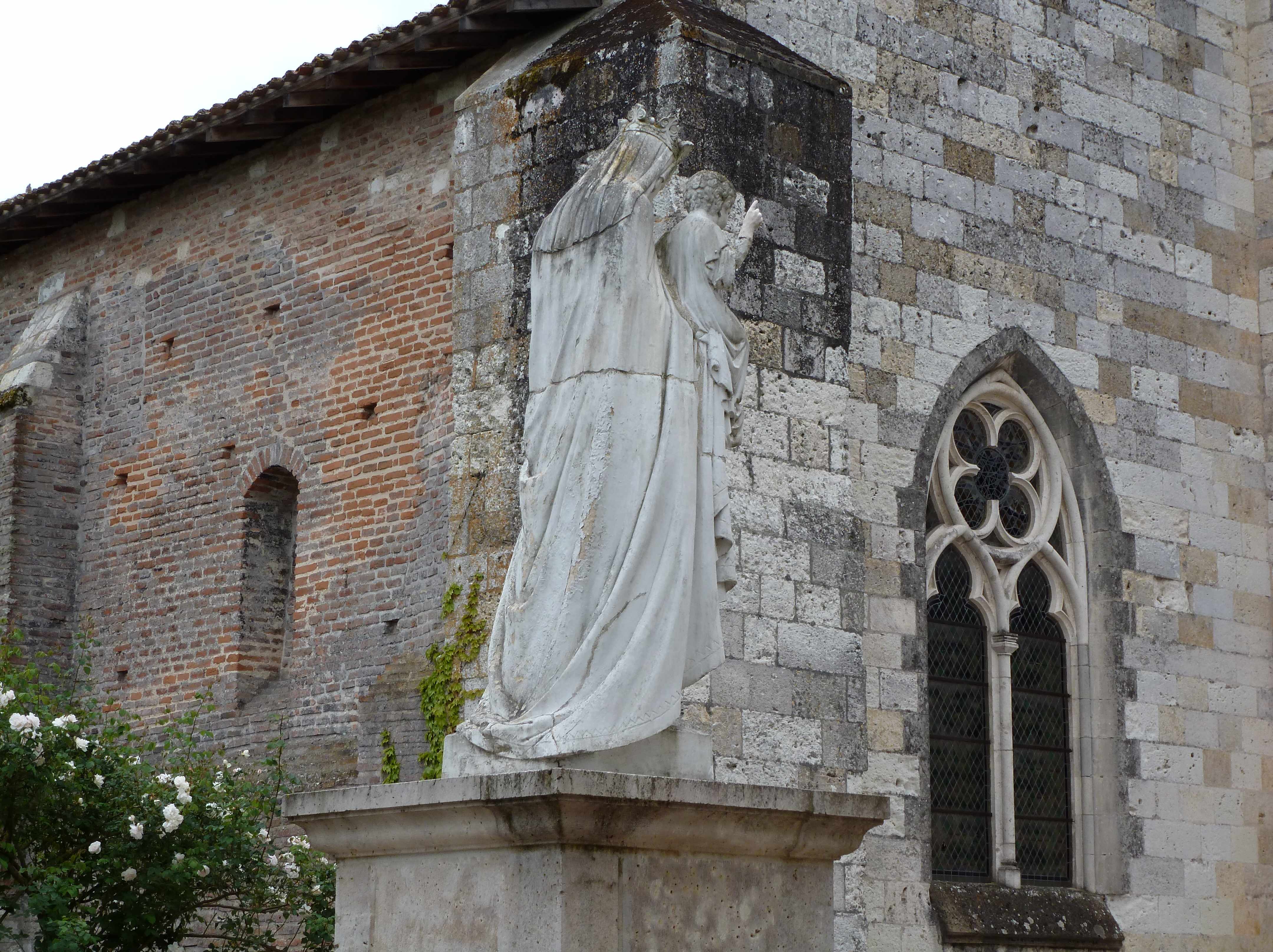 Auvillar-eglise-statue-Vierge-2014-05