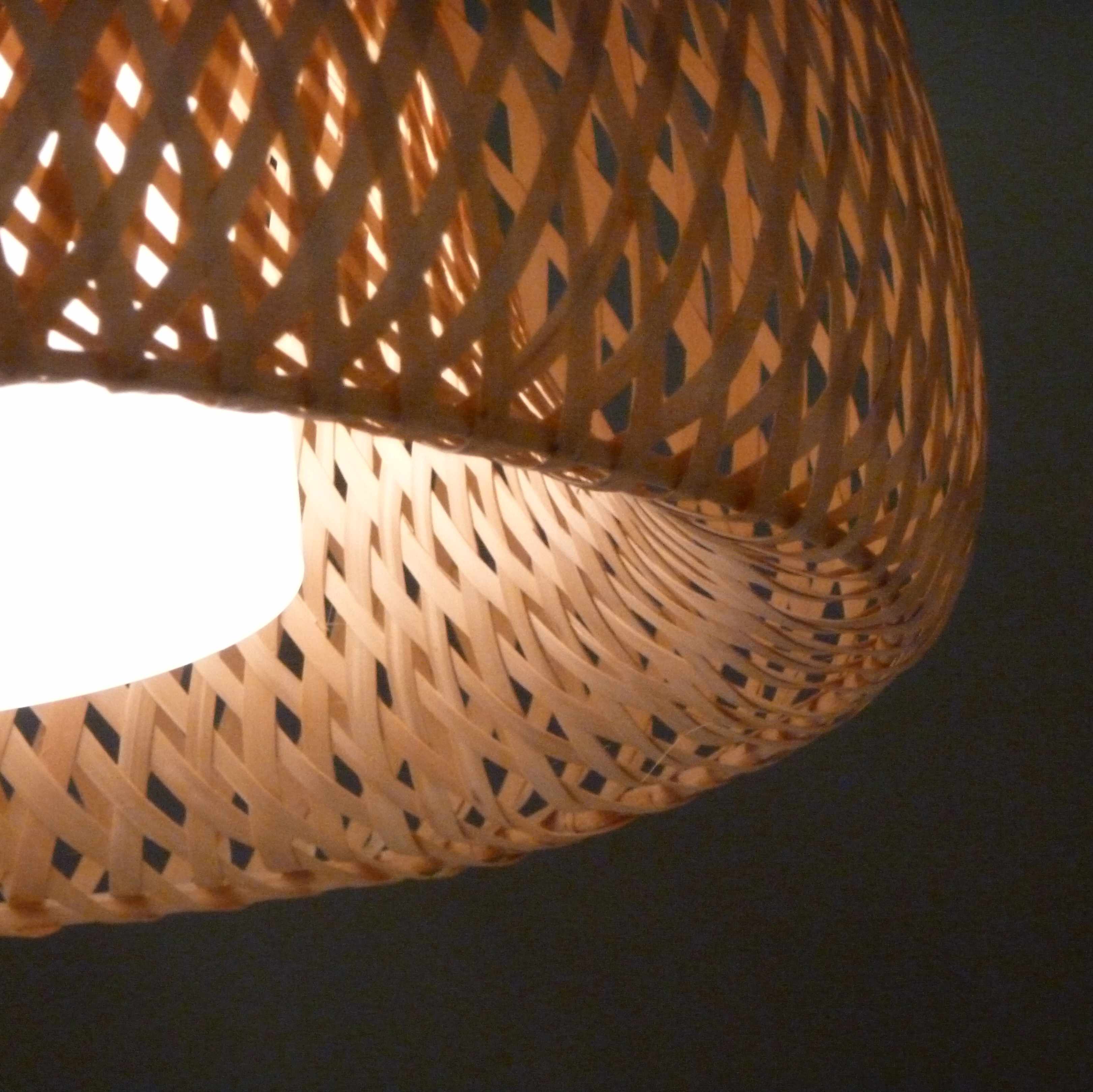 IKEA lampe forme nid BOJA 2014