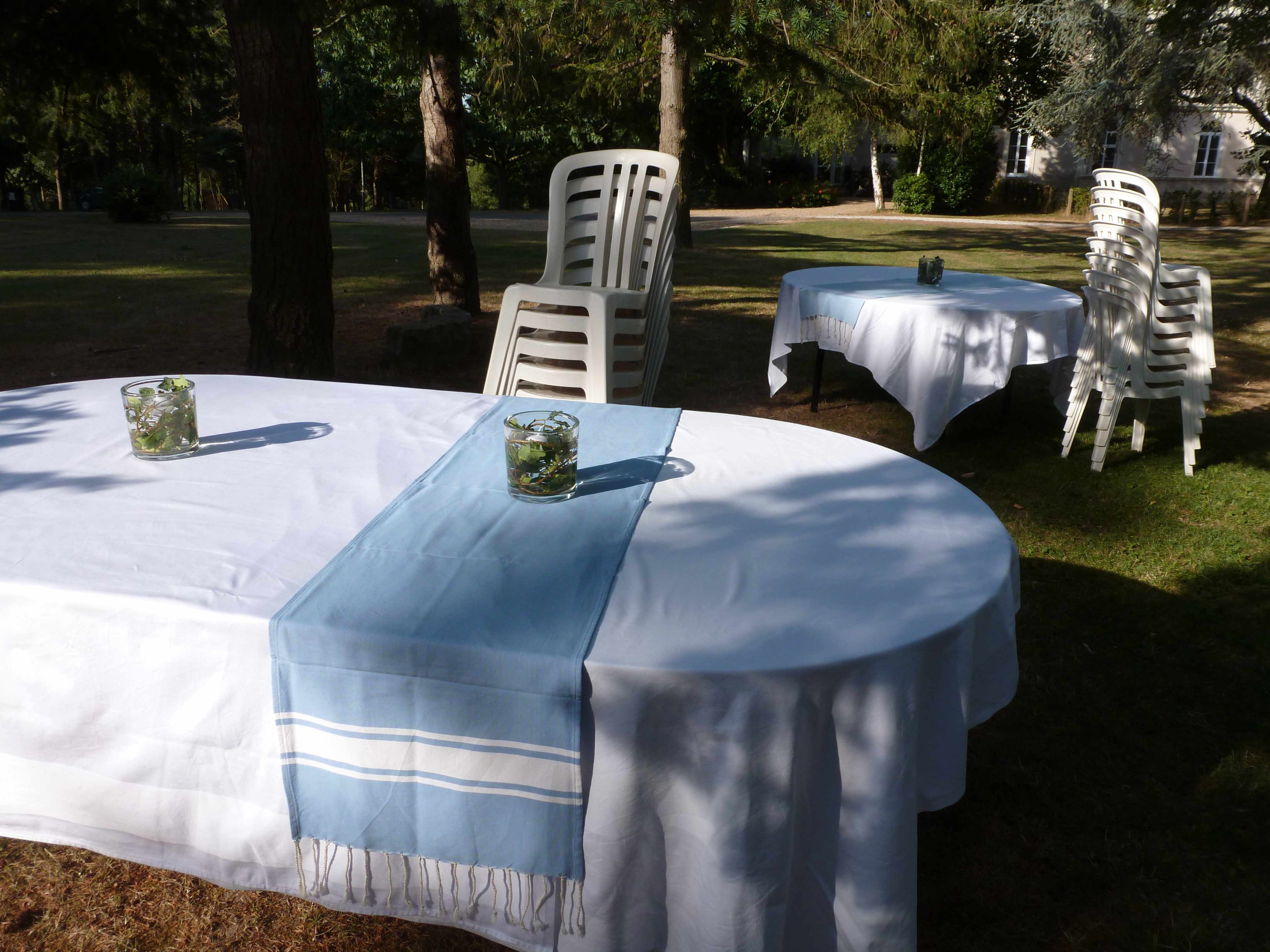 DECO FOUTAS mariage Marie preparatifs tables nappe-chemin-de-table