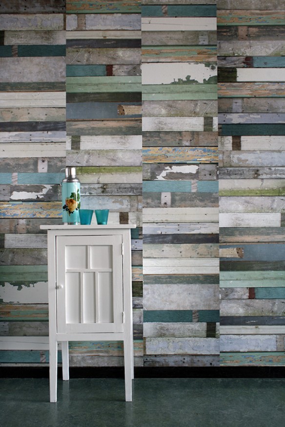 Scrapwood-wallpaper-green-Studio-Ditte