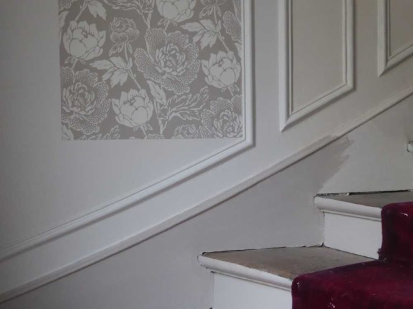 Escalier_immeuble_art_nouveau_2016_Atouslesetages_projet_pivoines_FarrowandBall