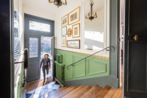 Maison 18e à Versailles - rénovation escalier d'entrée